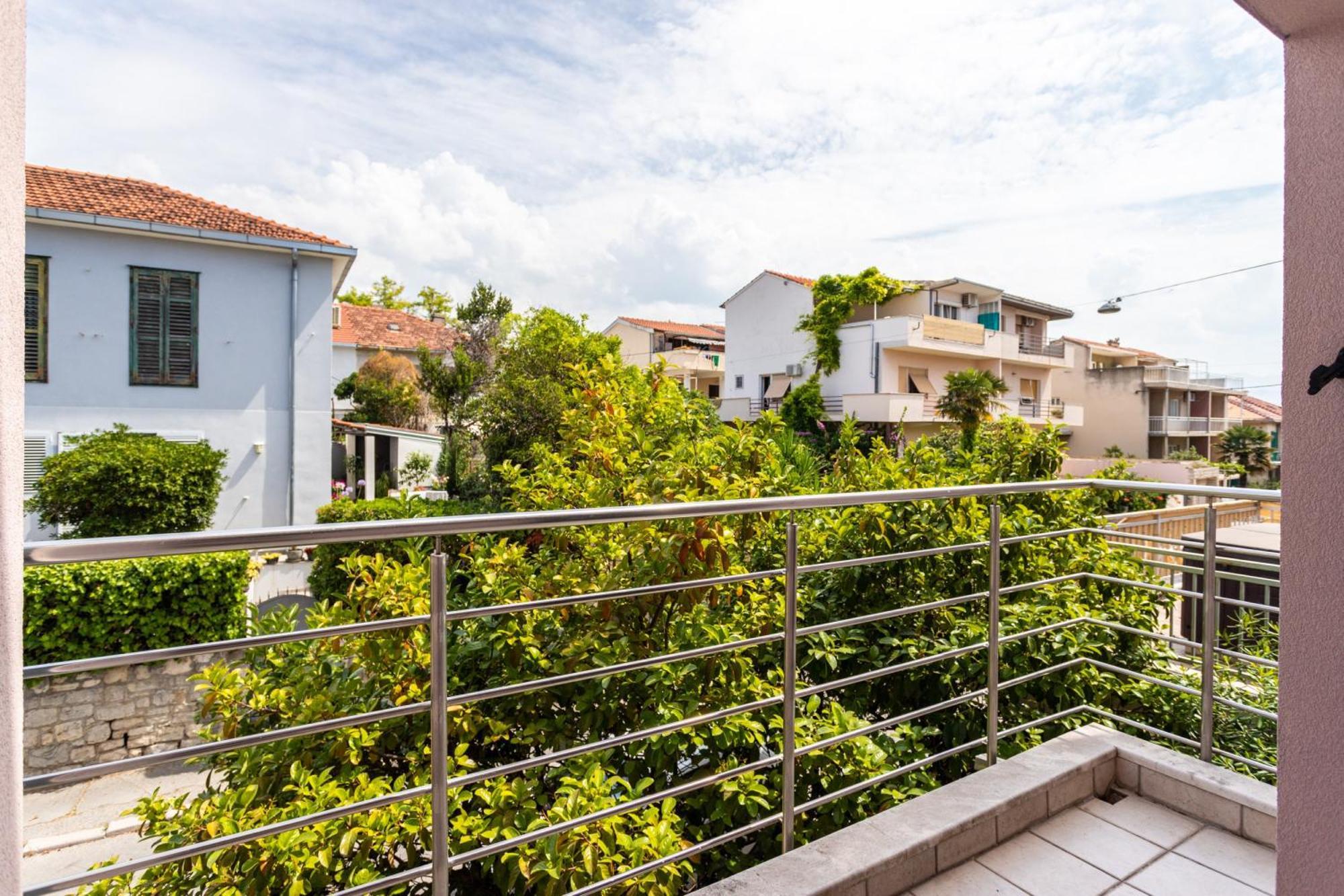 Villa Violeta With The Sea View, 3 Min Walk To The Beach Split Bagian luar foto
